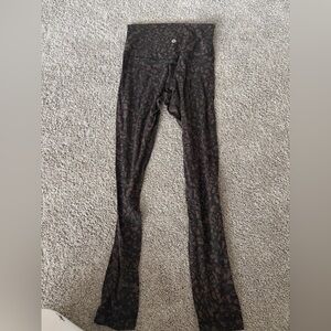 Lululemon animal print leggings size 4